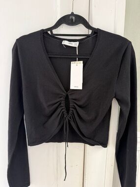 Mango Black Ruched Front Long-Sleeve Crop Top - Medium